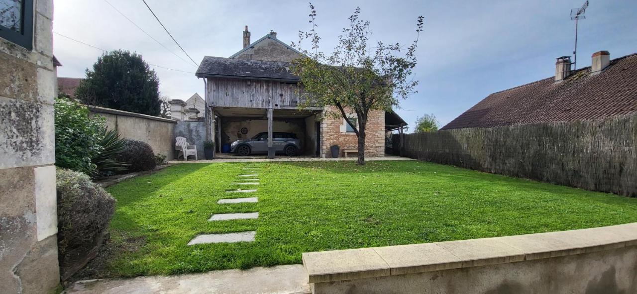 Le Gite Des Jardins Entrains-sur-Nohain Buitenkant foto